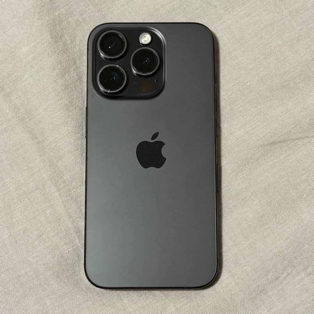 Apple iPhone15Pro ブラックチタニウム 256GB 動作OK