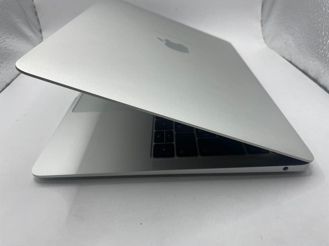 Apple MacBook air 2018 13インチ i5 #eco150
