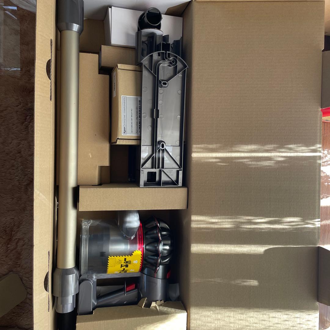 Dyson スティッククリーナー 充電器・ノズル付き