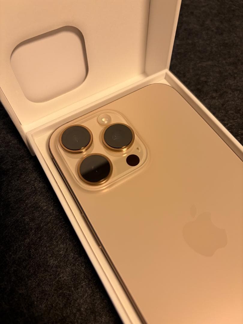 iPhone 16 Pro Max 256GB デザートチタニウム SIMフリー