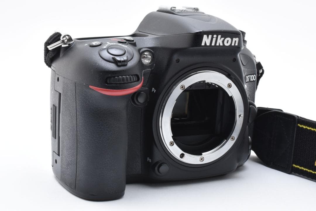 美品 NIKON ニコン D7100 M358