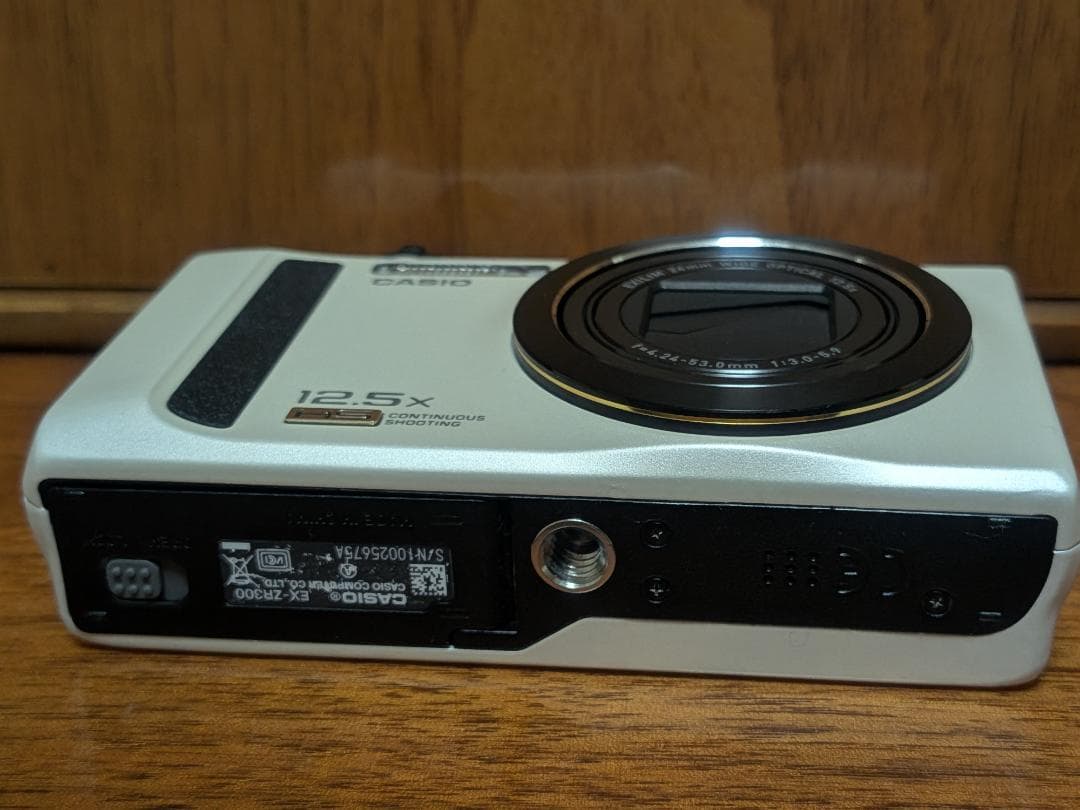 CASIO EXILIM EX-ZR300　ジャンク