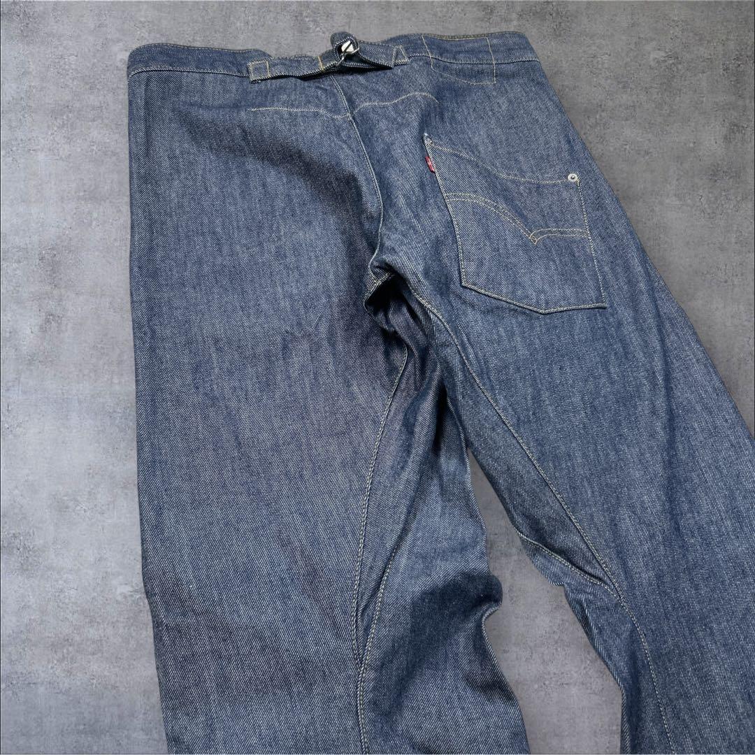 オリジナル　リーバイス エンジニアードジーンズ ルーズ シンチバック 立体裁断