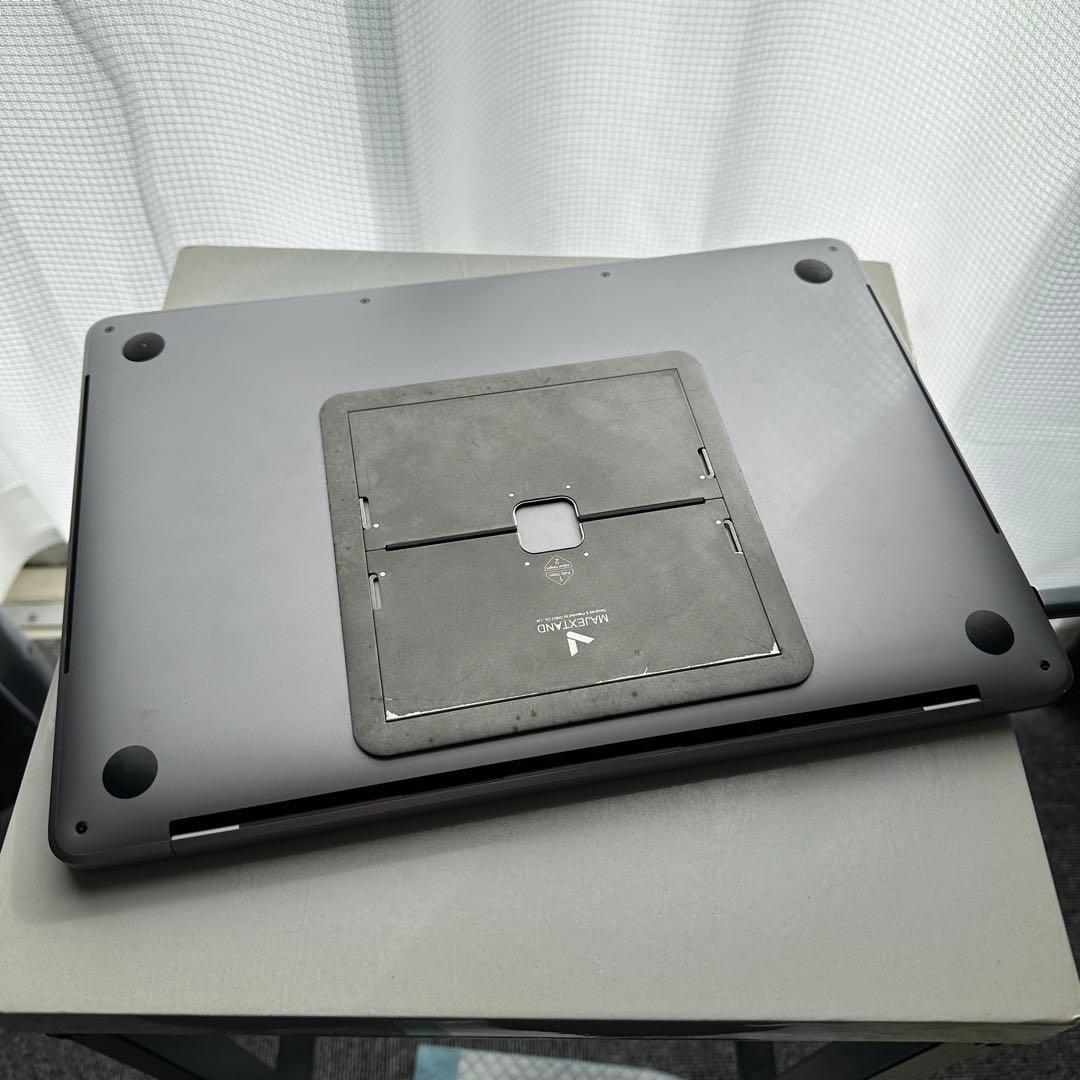 MacBook Pro 2018 13インチ Core i7 16GB 1TB