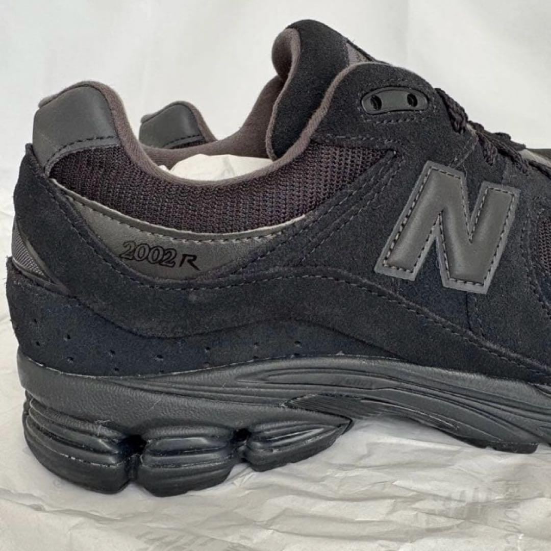 【即完売品】New Balance 2002R トリプルブラック　27cm