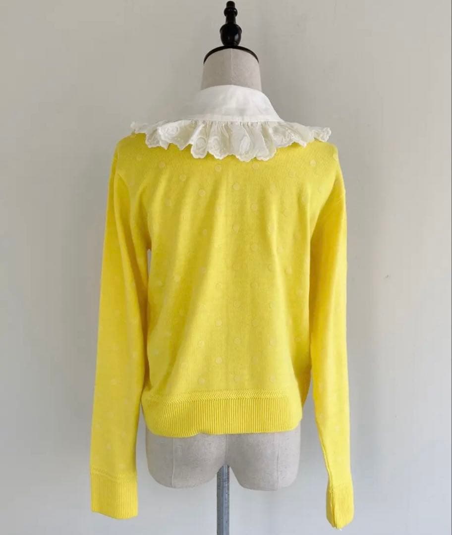 MUVEIL　　クローバーレース衿ニット