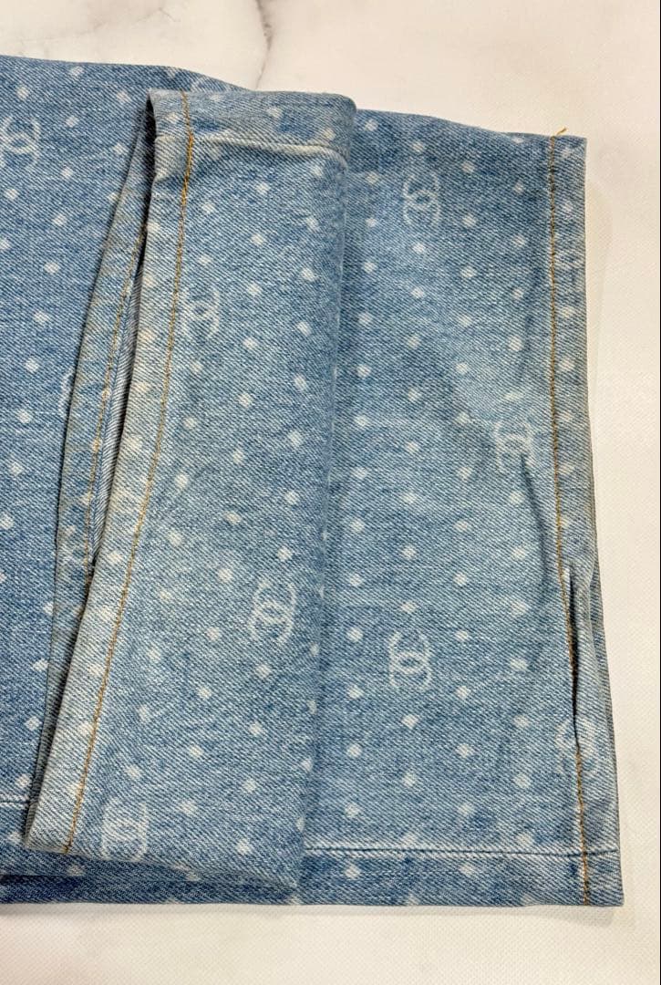 CHANEL デニムパンツ