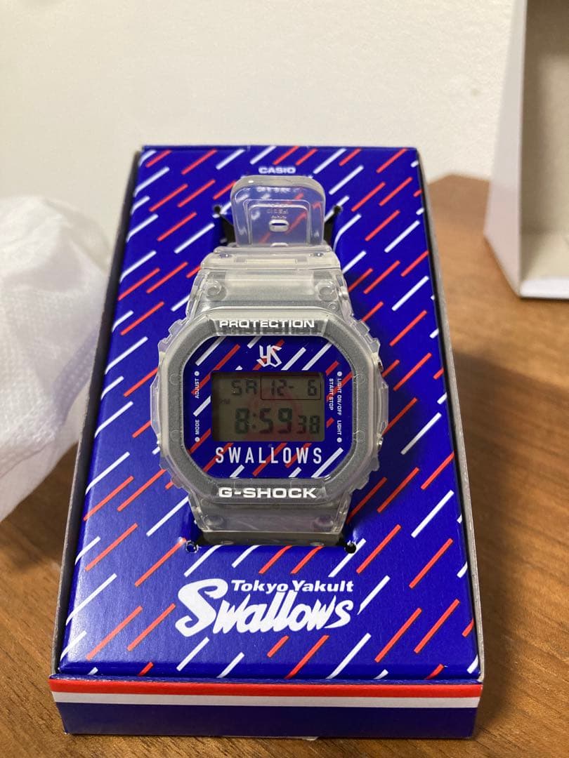 CASIO G-SHOCK 東京ヤクルトスワローズ