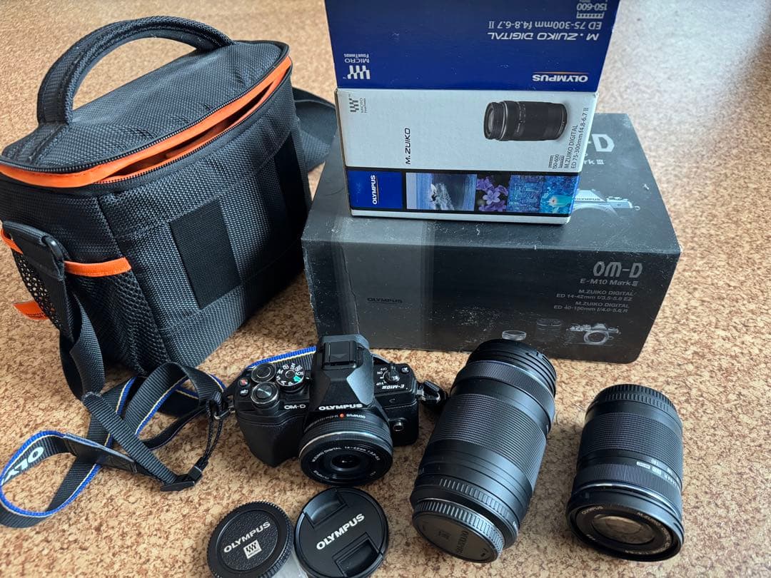 オリンパス OM-D E-M10 Mark Ⅲ ズームキット ＆ 望遠レンズ