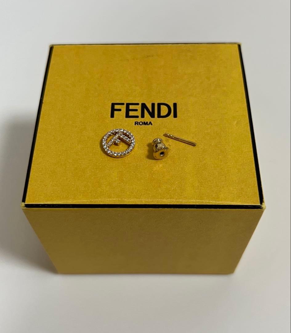 限定価格！FENDI エフイズ フェンディ ピアス　ゴールド　片耳