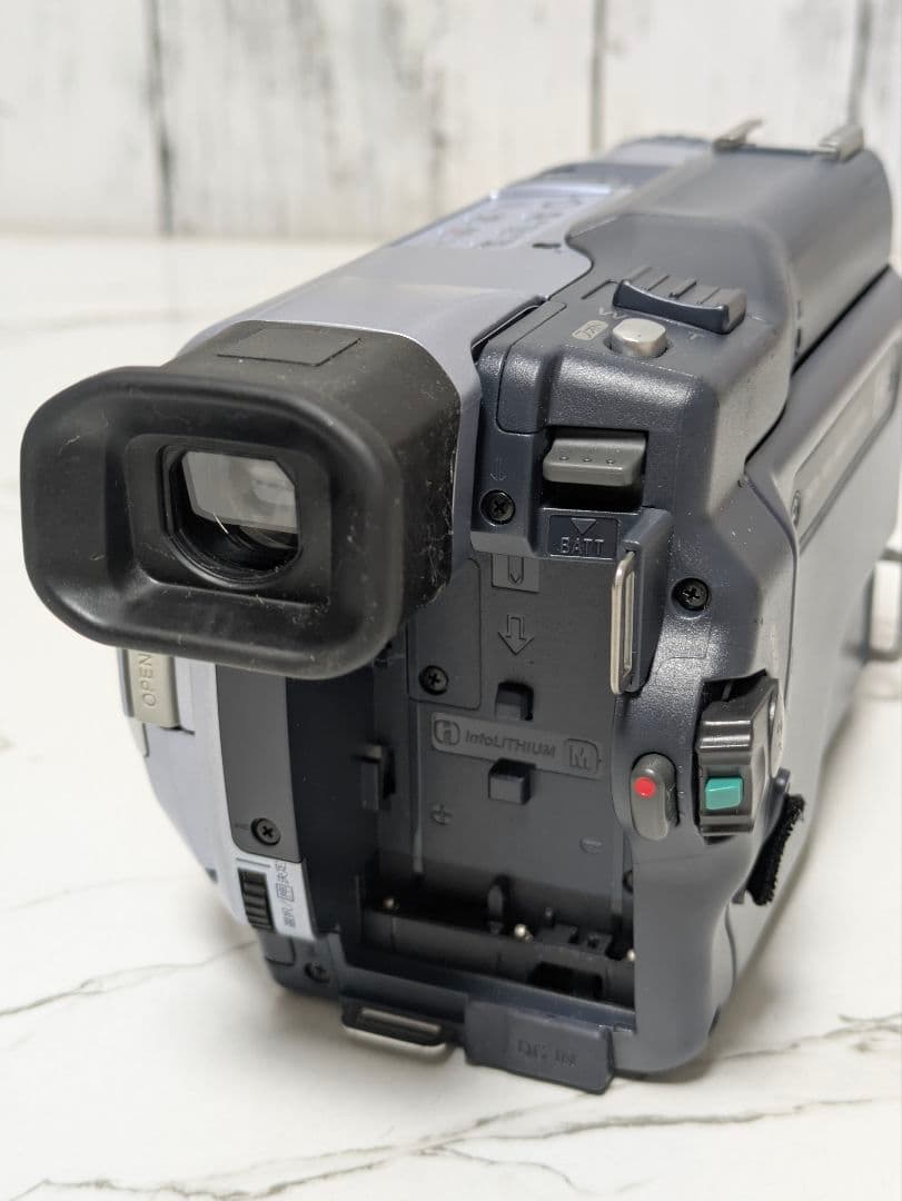 SONY　DCR-TRV240　Digital8　8mm対応　豪華セット