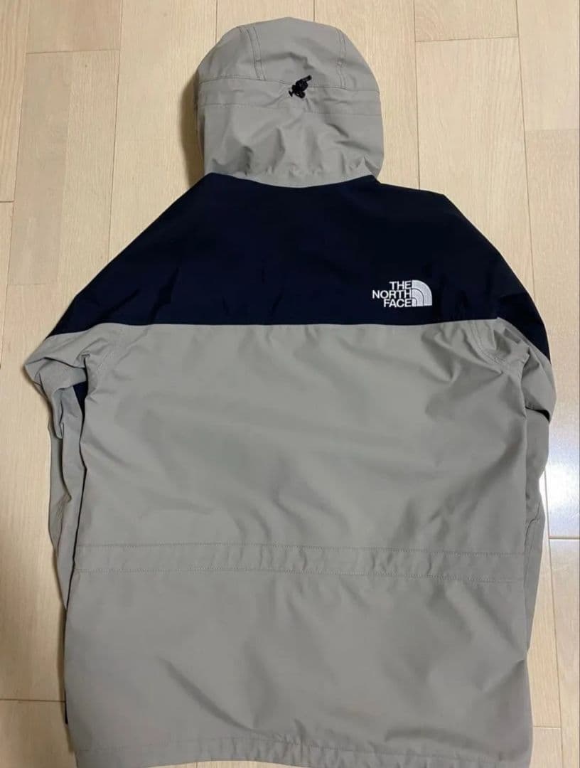 【新品同様】ノースフェイス　マウンテンライトジャケット