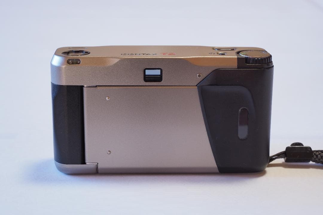 高級コンパクトカメラ（レンズ一体型・AFカメラ） CONTAX T2