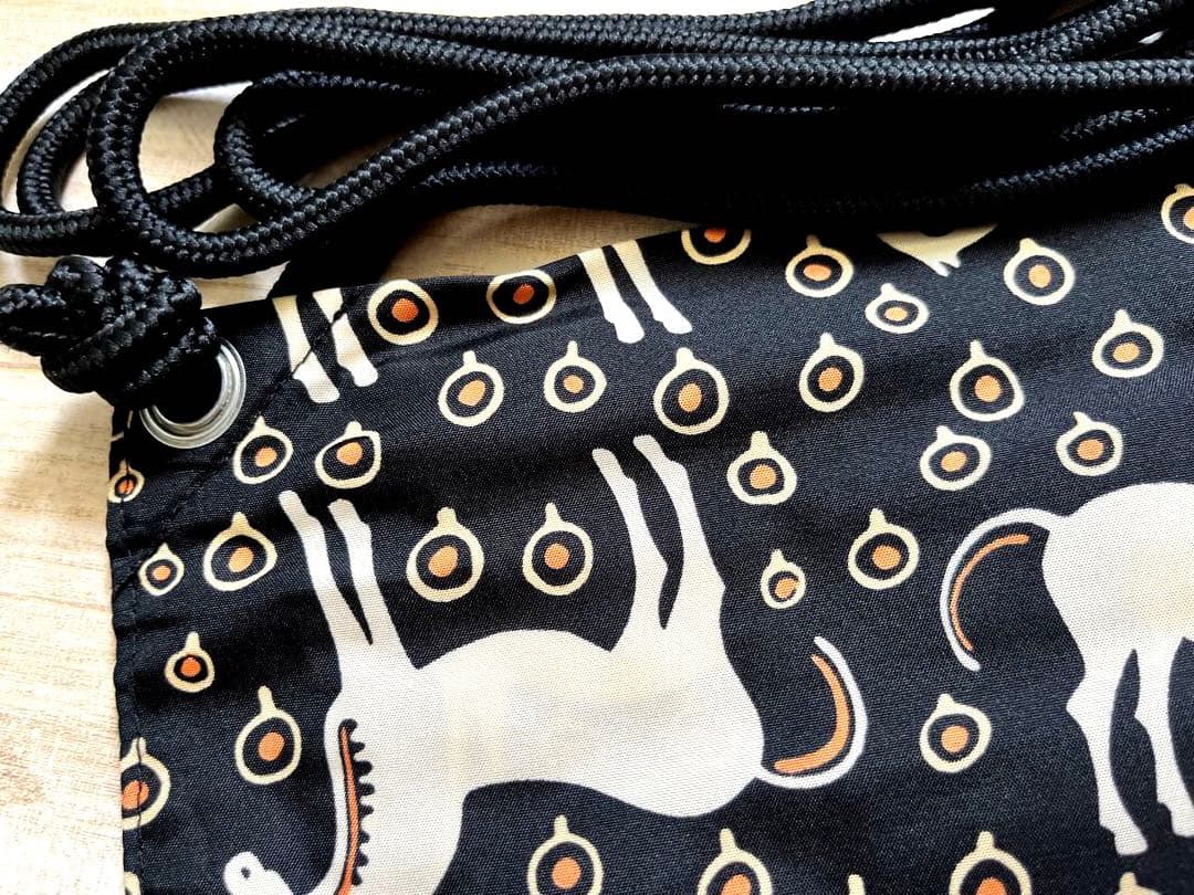 ★新品未使用＆人気完売品★マリメッコ　marimekko トラベルポーチ