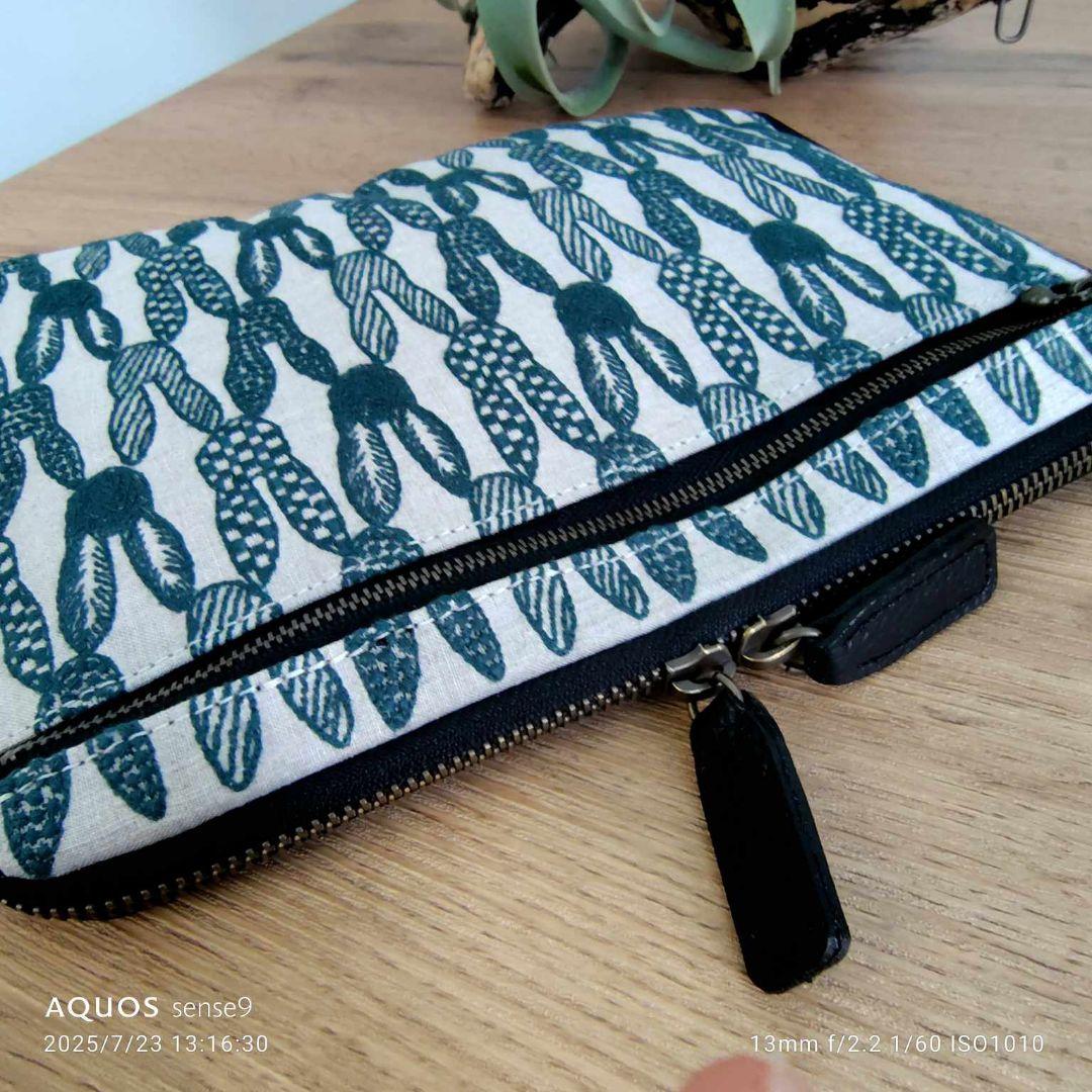 【相談用】おおきめラウンドファスナー　バッグインポーチ