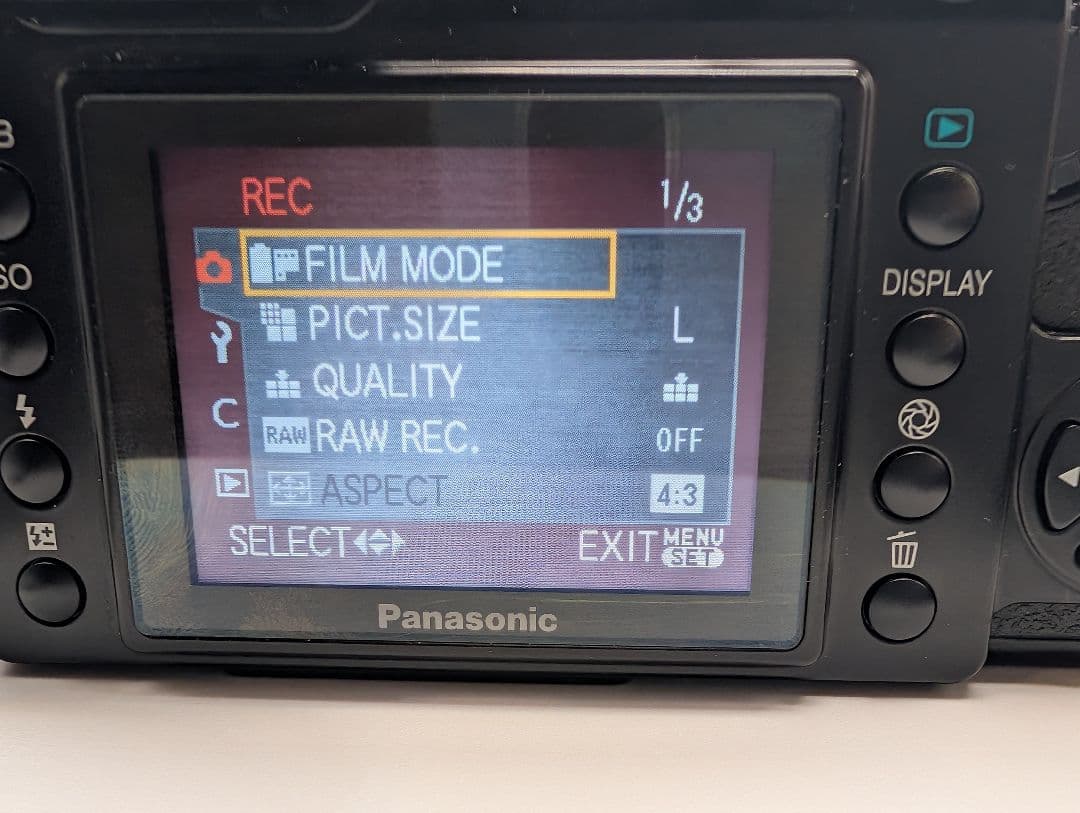 Panasonic LUMIX DMC-L1 一眼カメラ 本体と付属品