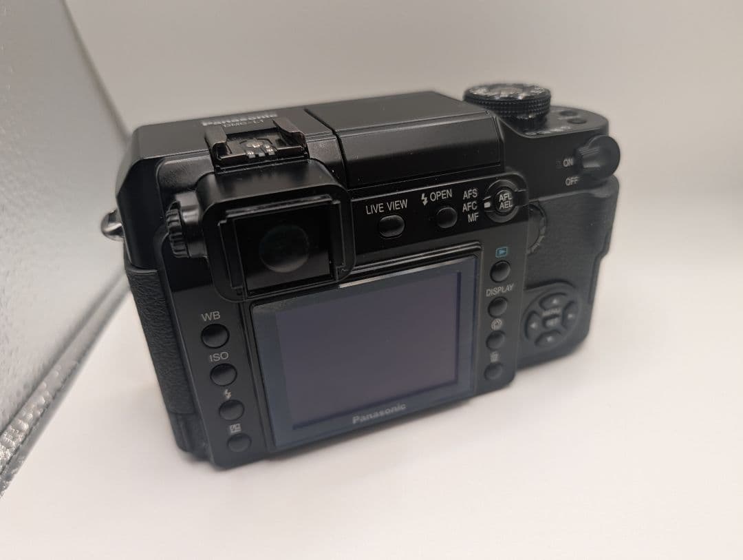Panasonic LUMIX DMC-L1 一眼カメラ 本体と付属品