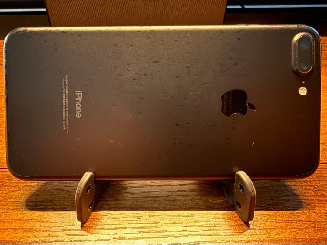 Apple iPhone 7 Plus 256GB & Spigen ケース