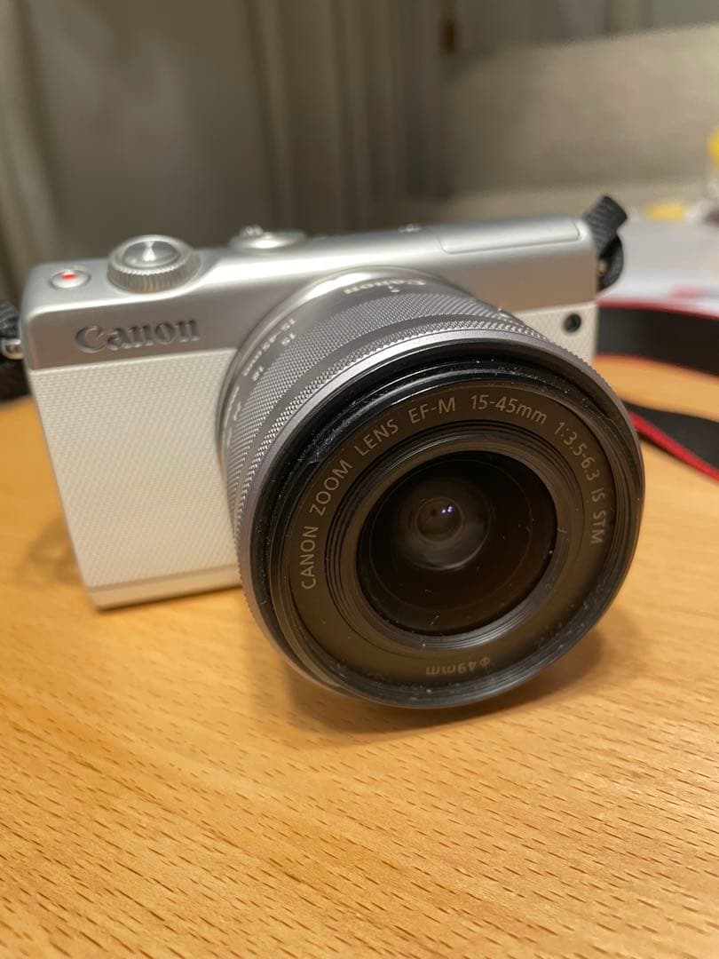 Canon EOS M100 SDカード付き