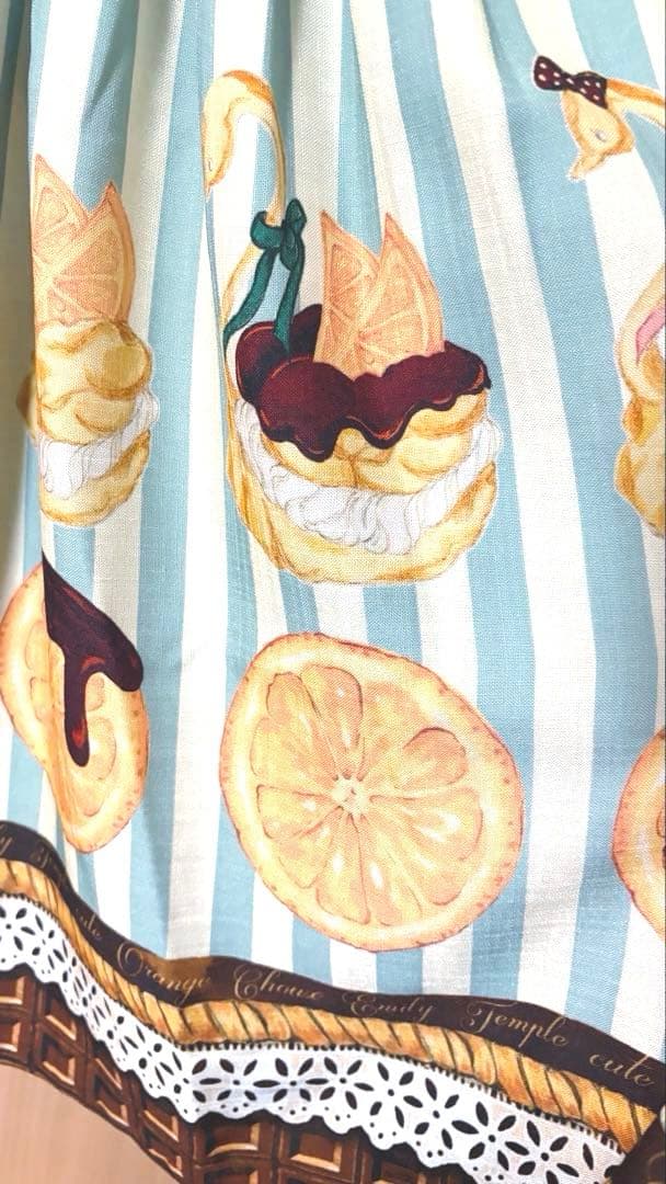 t*中様 【新品】エミリーテンプルキュート スワンシュー柄 ジャンパースカート