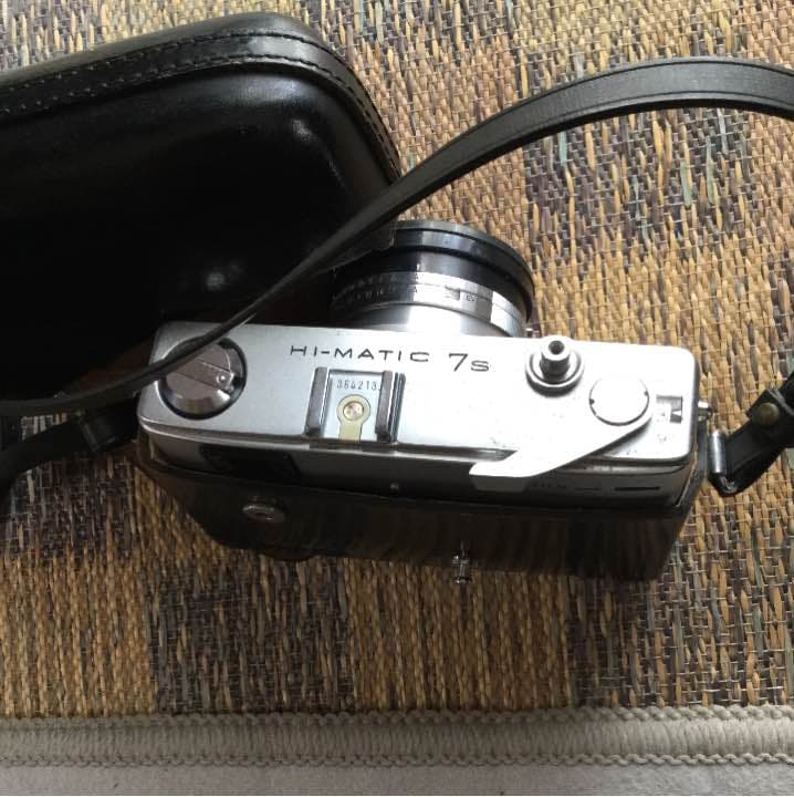 MINOLTA HI–MATIC 7s