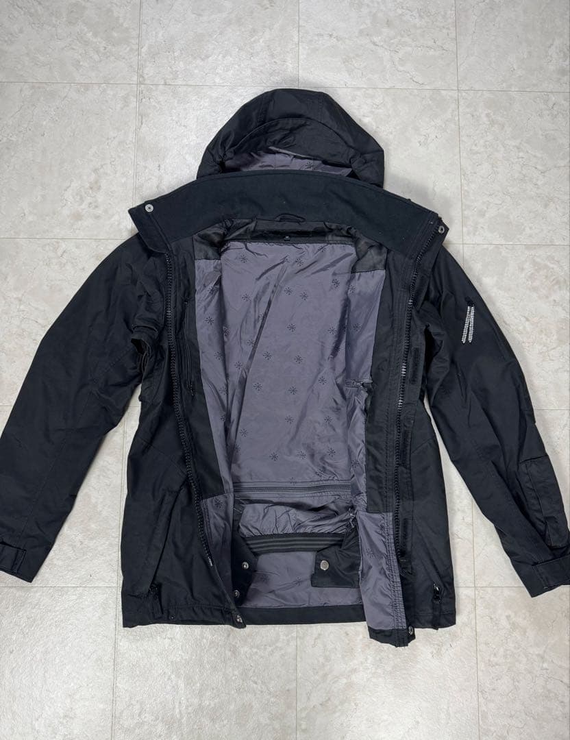 【ZEXスワロフスキー】⭐️激レア　上衣Ｍ・下L スノーボードウェアセット スカル