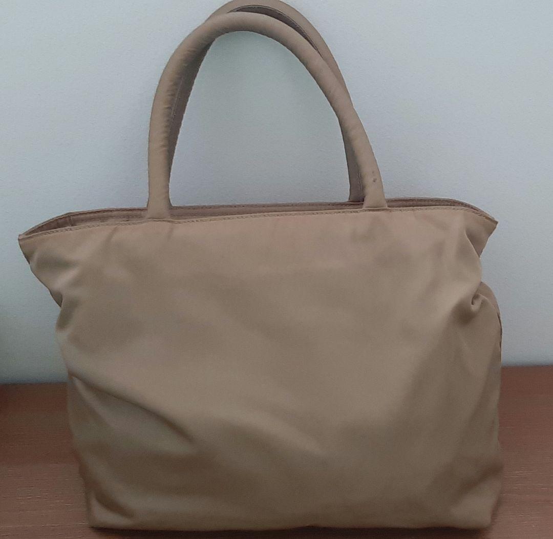 PRADA ベージュ ハンドバッグ