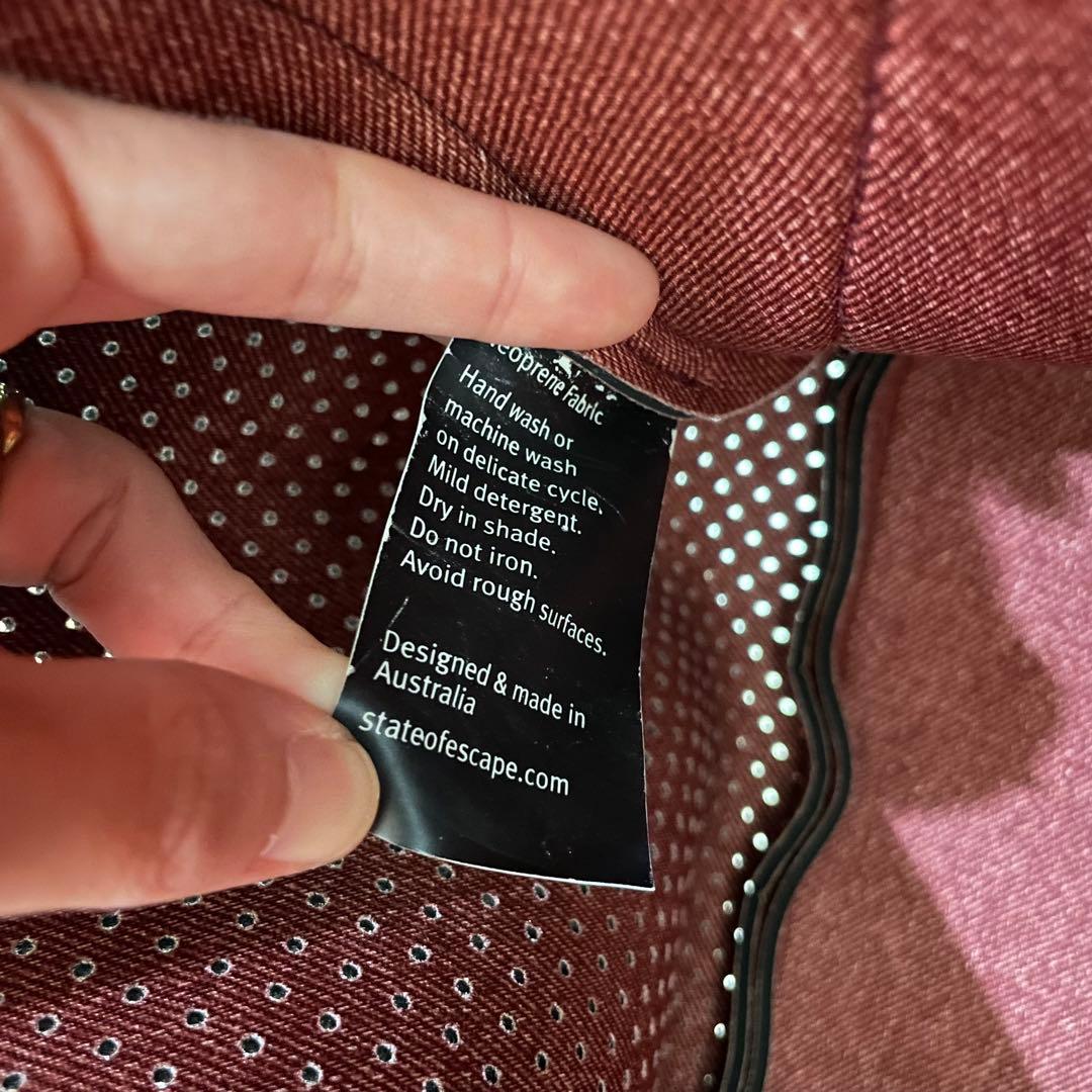 【極美品】ステートオブエスケープ　ガイズ　マザーズバッグ　エンジ色