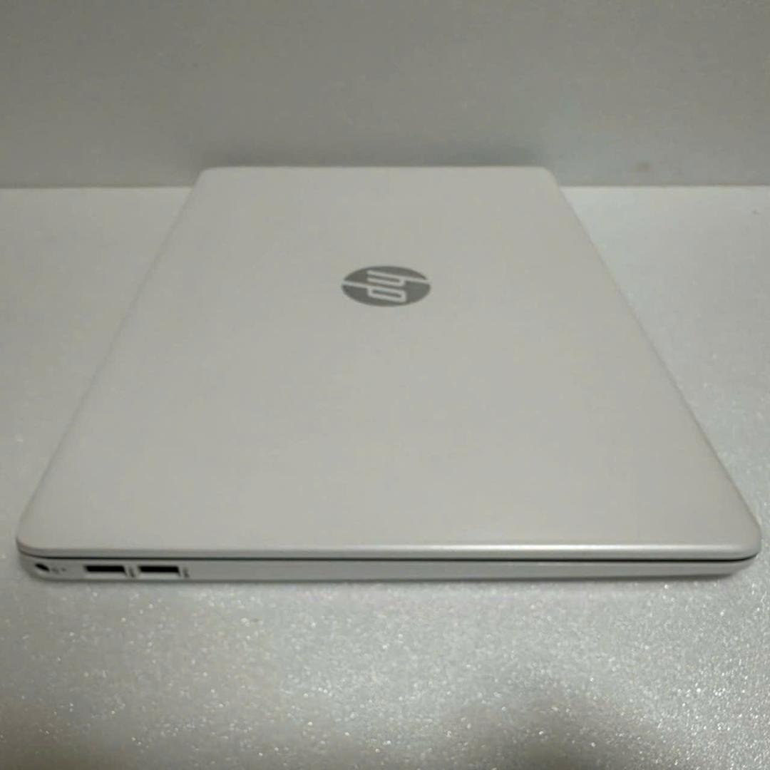 HP ノートPC 15s Core i3 / 8GB /256GB Win11