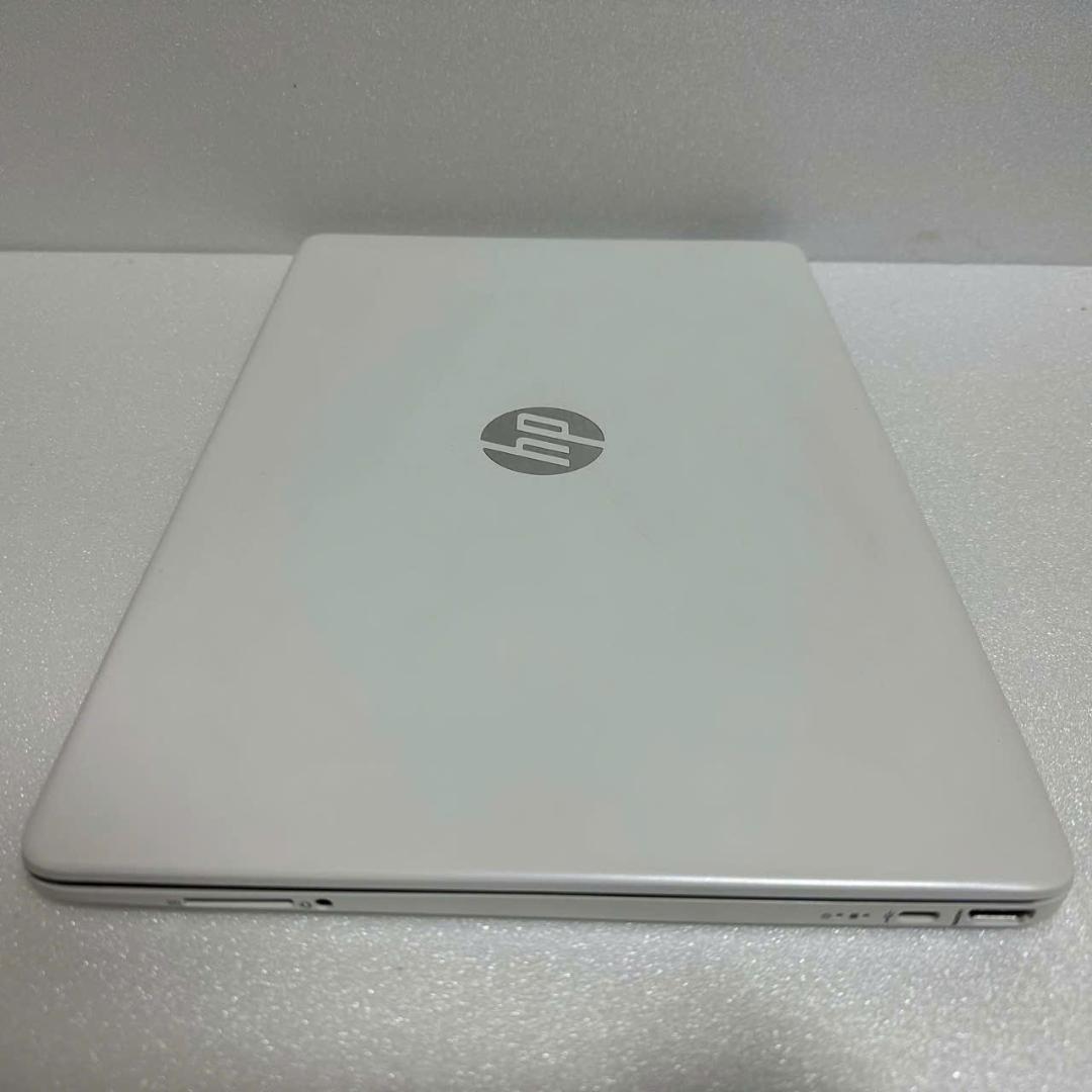 HP ノートPC 15s Core i3 / 8GB /256GB Win11