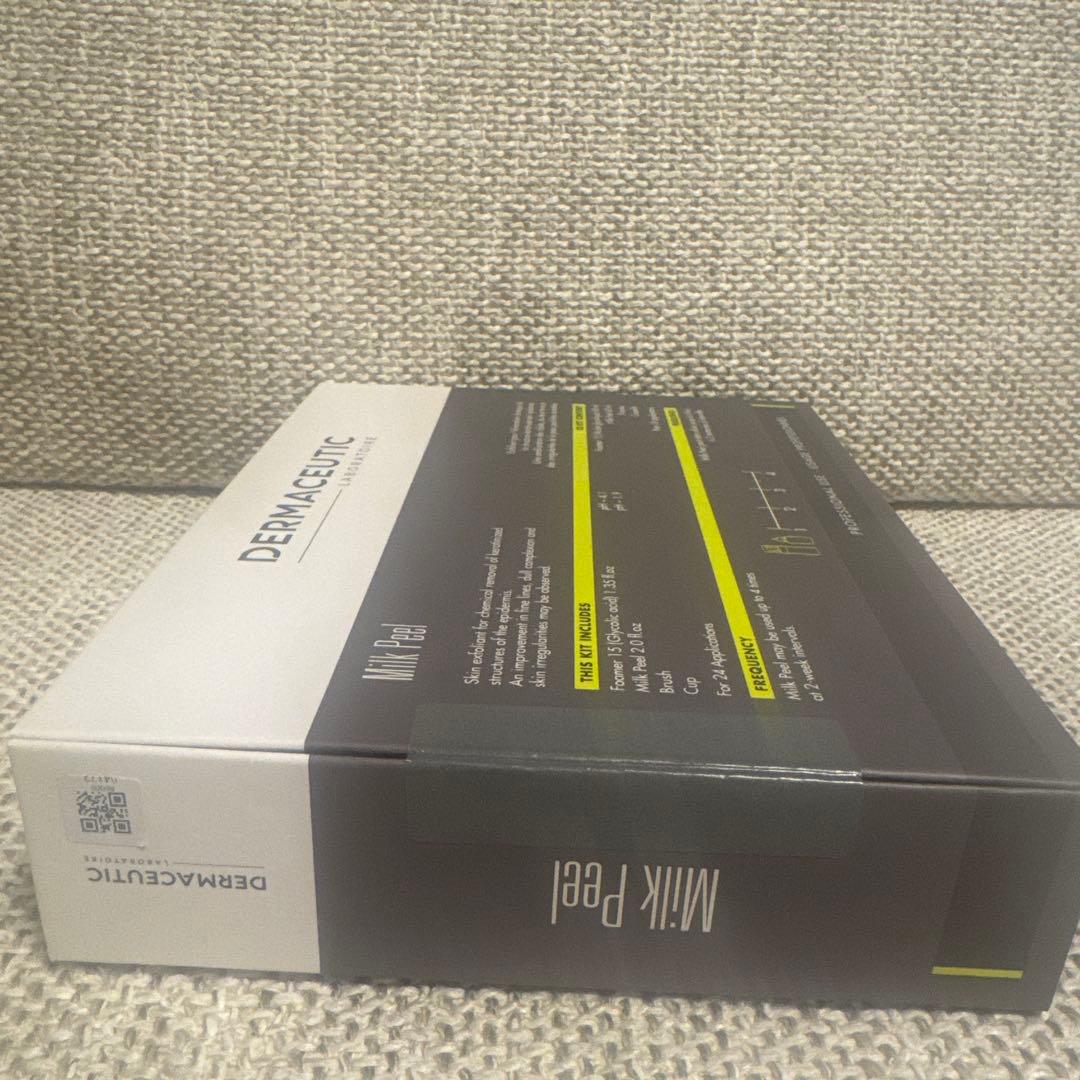 【未開封/新品】ダーマシューティック　ミルクピールトリートメント