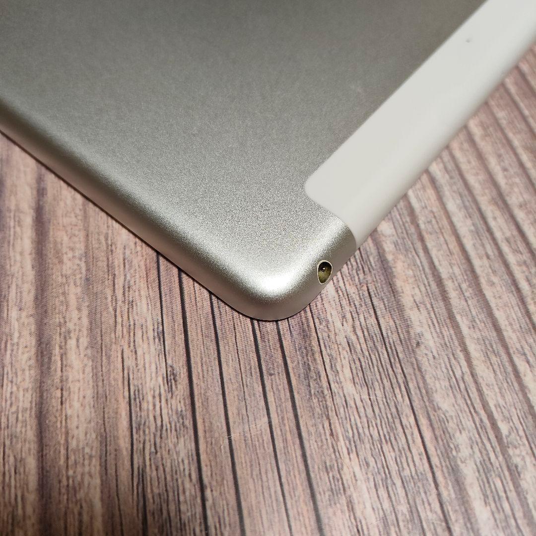 Apple iPad 第5世代 32GB シルバー SIMフリー
