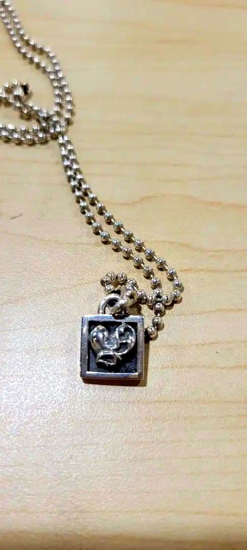 正規品　クロムハーツ　フレームドハートネックレス