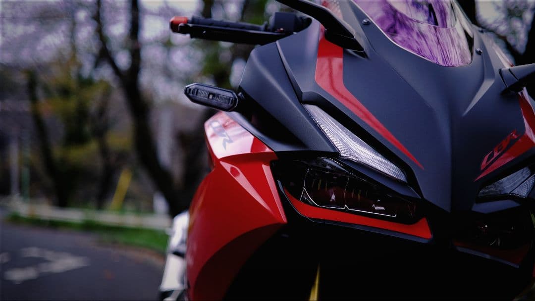 ZEISS Touit 1.8/32 レンズ Xマウント