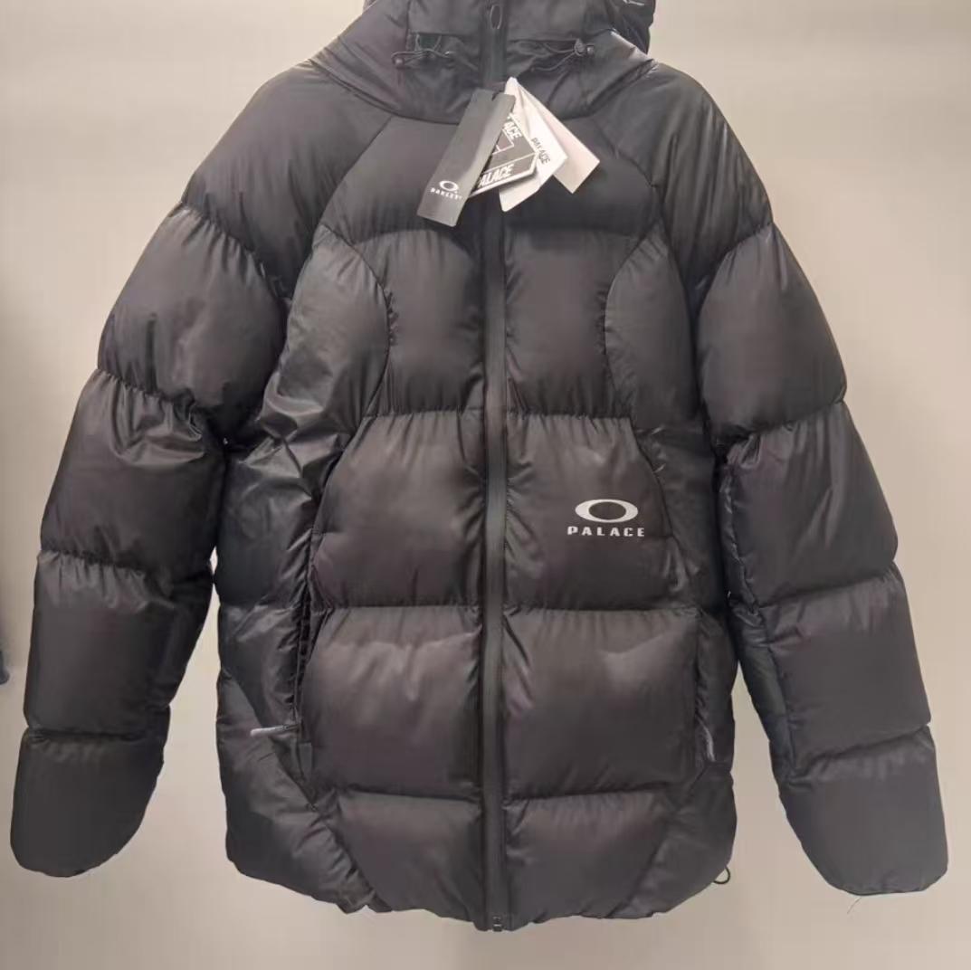 Palace Oakley Puffa Black ダウンジャケット s