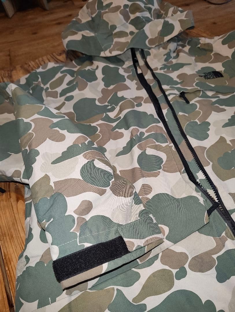 The North Face カモフラージュ マウンテンパーカー