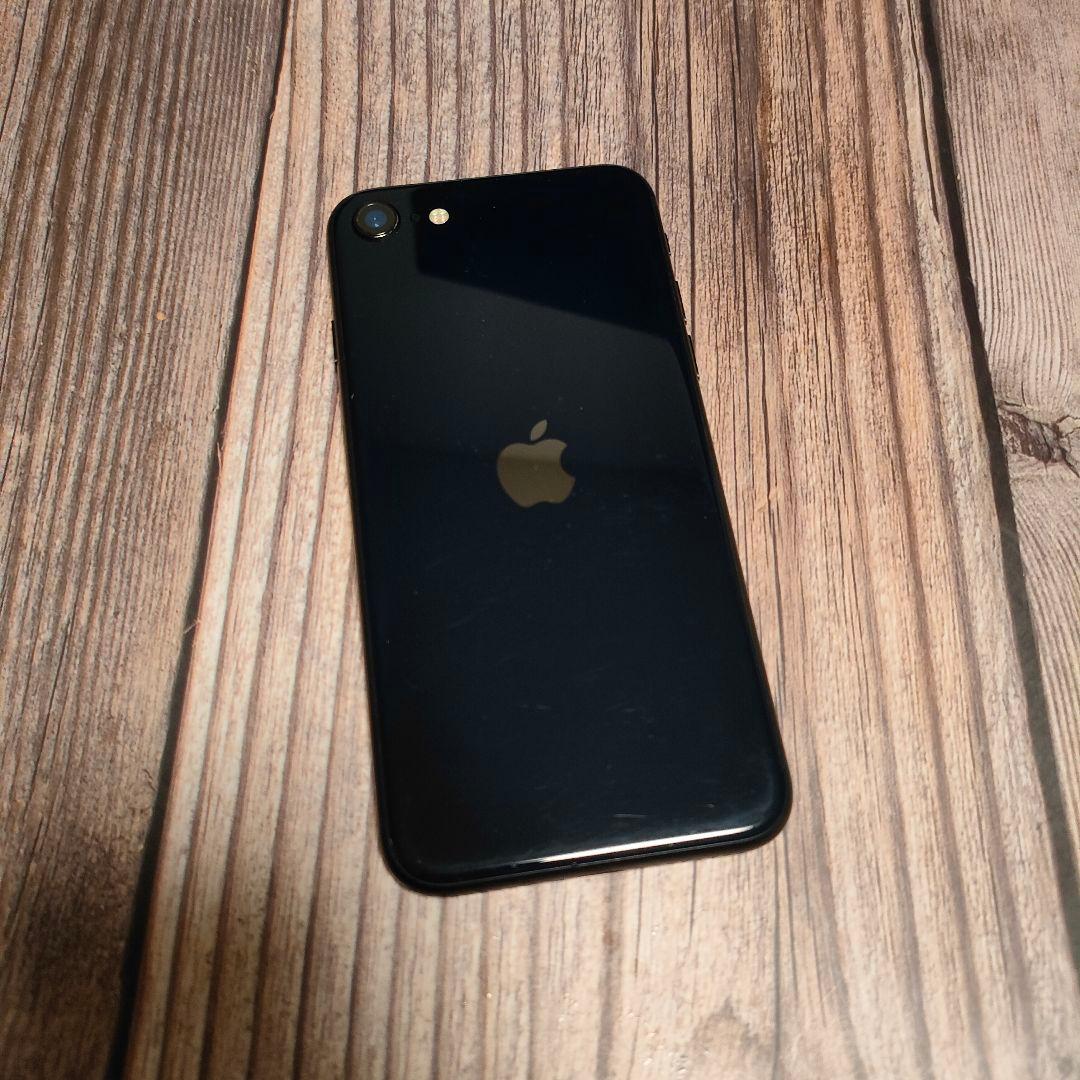 iPhone SE 第3世代 SIMフリー 64GB バッテリー100%