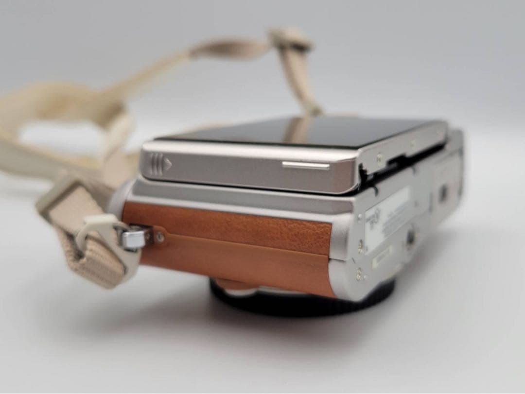 OLYMPUS PEN E-PL8 ミラーレス一眼 デジタルカメラ ブラウン