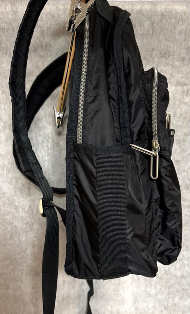 【美品】レスポートサック　ESSENTIAL CARRYALL BPブラック