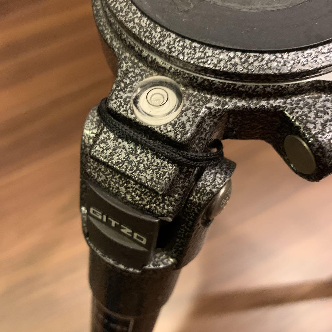 ジッツォ Gitzo カーボン　システマティック　三脚プロ向け