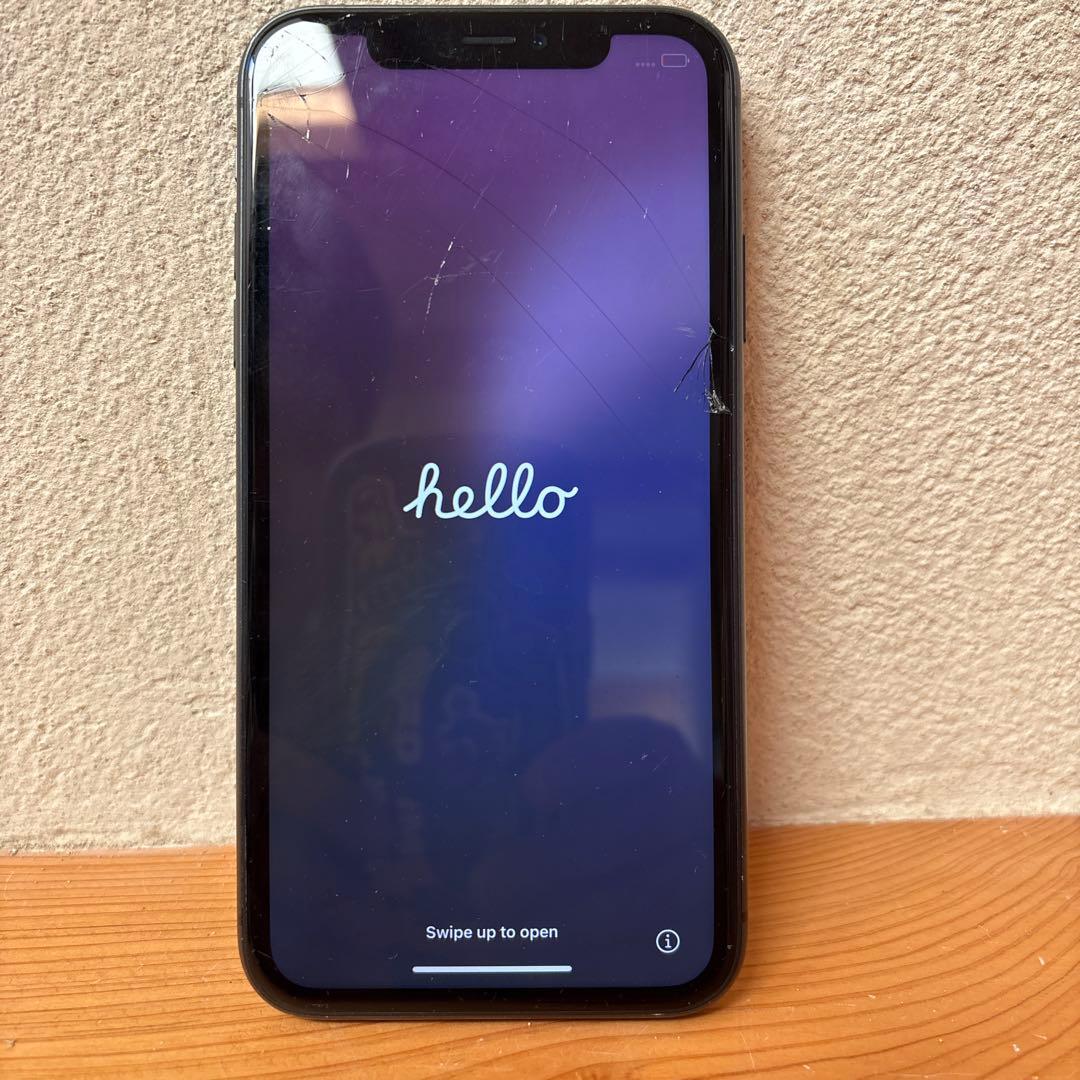 Apple iPhone11 256GB スマートフォン本体 黒 画面ひびあり