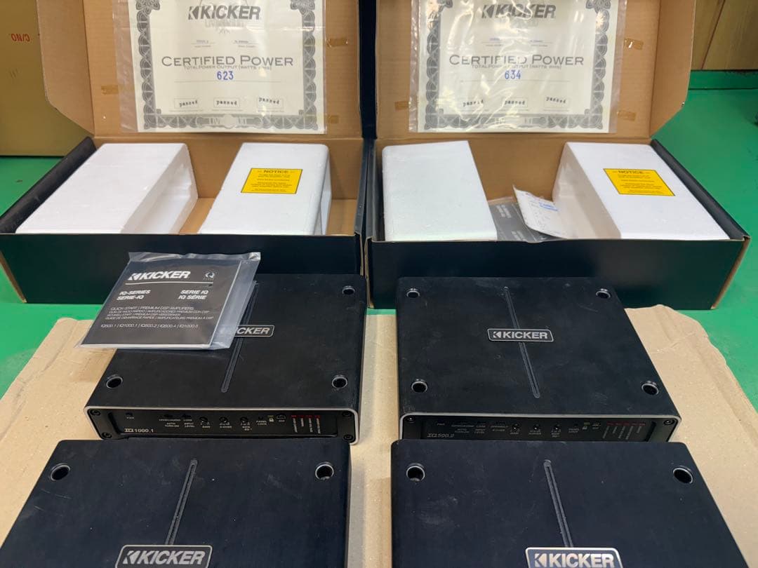 KICKER アンプ 4台+ オーディオケーブル