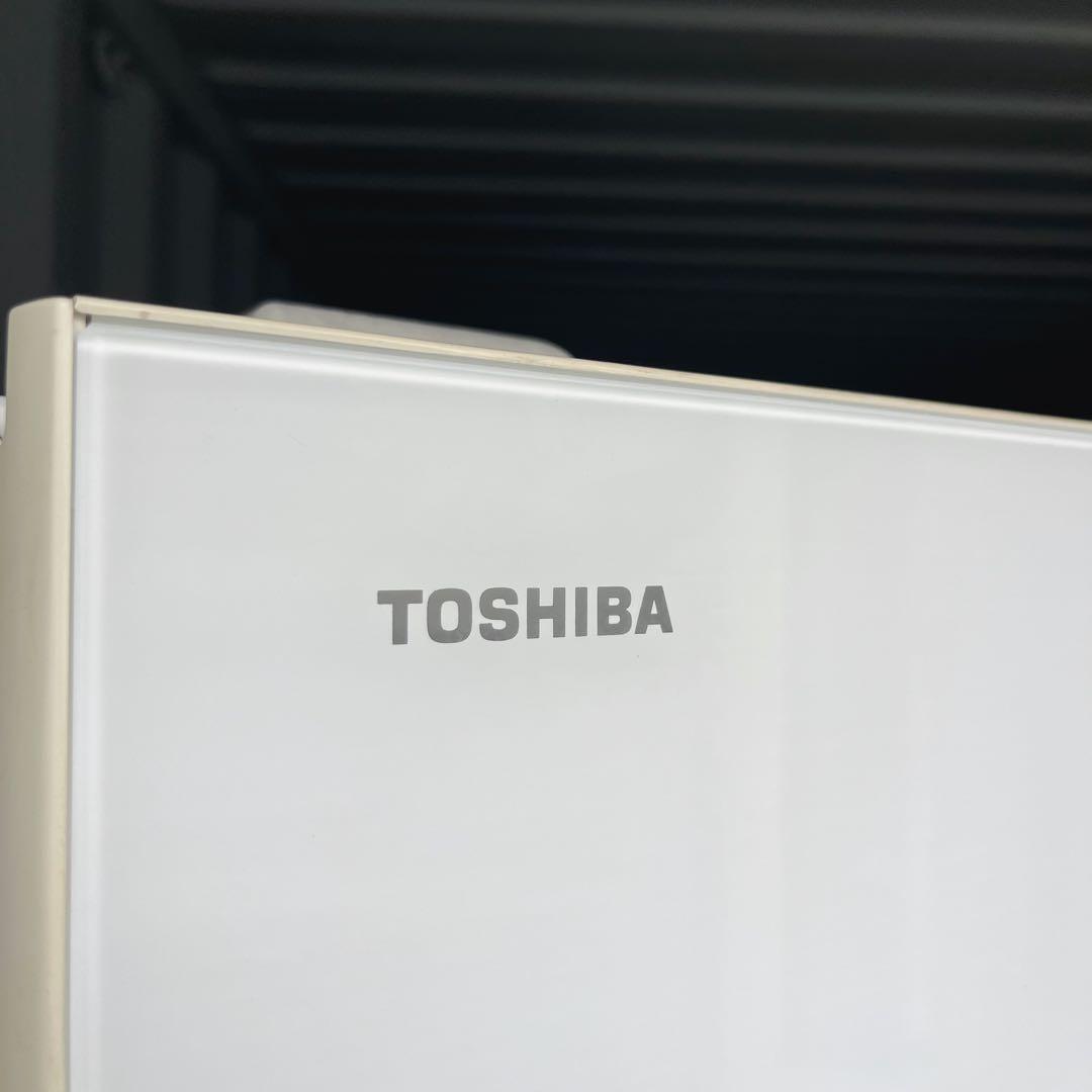 36取付無料！東芝ベジータ真ん中野菜室 自動製氷付きホワイト5ドア冷蔵庫！