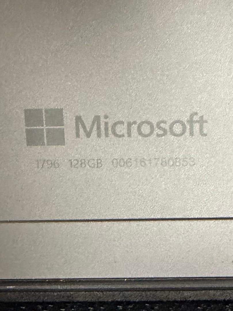 ぶ*た様 Microsoft Surface Pro5 128GB