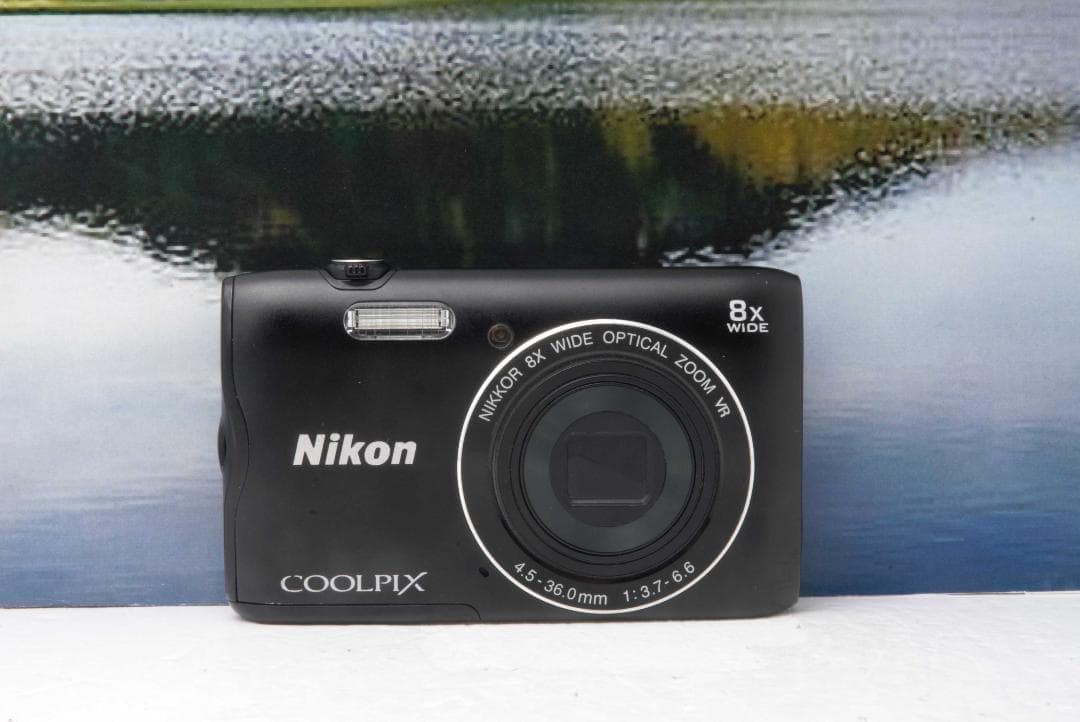 【美品】ニコンNikon coolpix A300 デジカメ