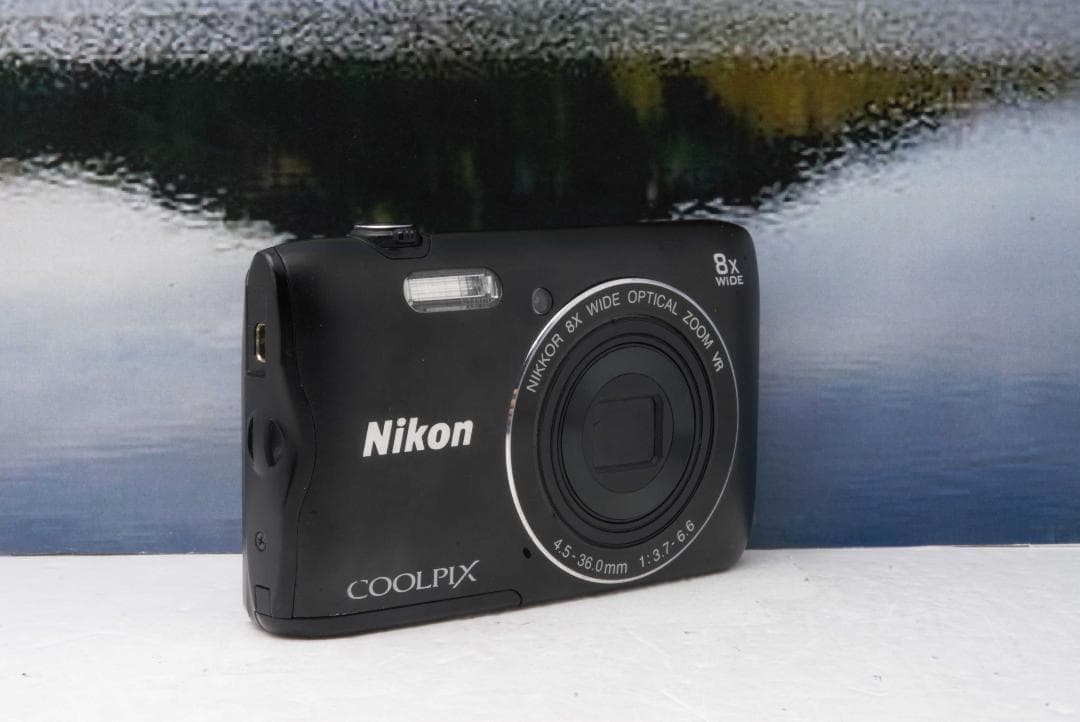 【美品】ニコンNikon coolpix A300 デジカメ