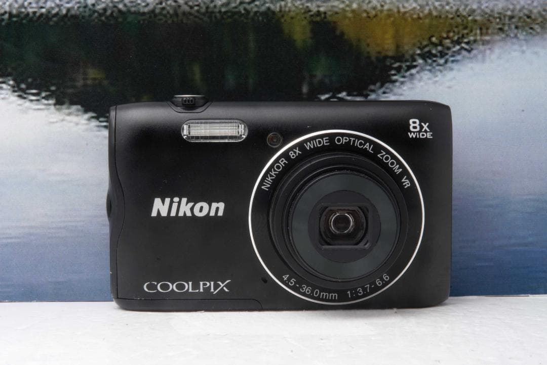 【美品】ニコンNikon coolpix A300 デジカメ