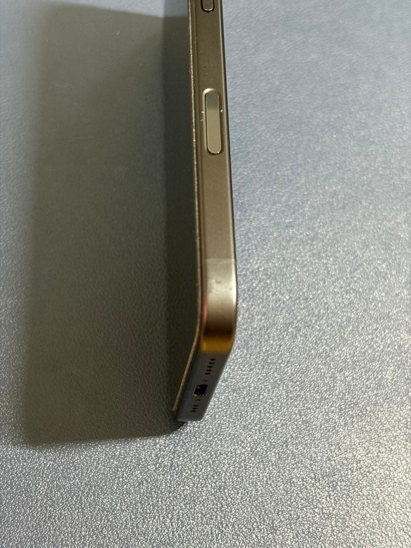 iPhone 16 ブラック 本体 128G