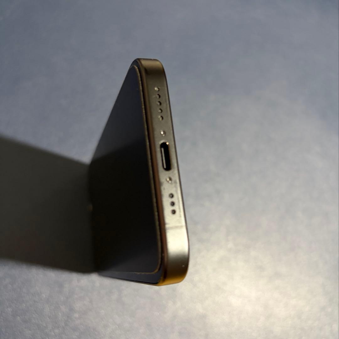 iPhone 16 ブラック 本体 128G