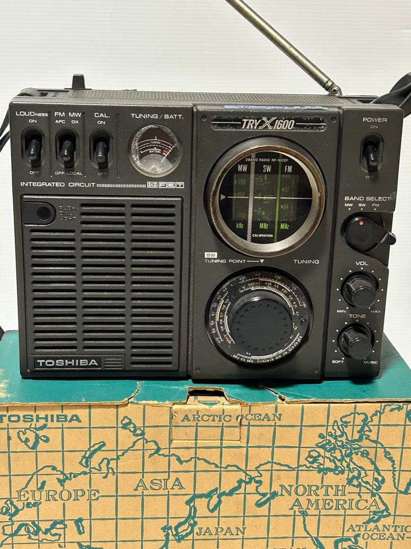 TOSHIBA TRY X1600 アナログラジオ 元箱付き